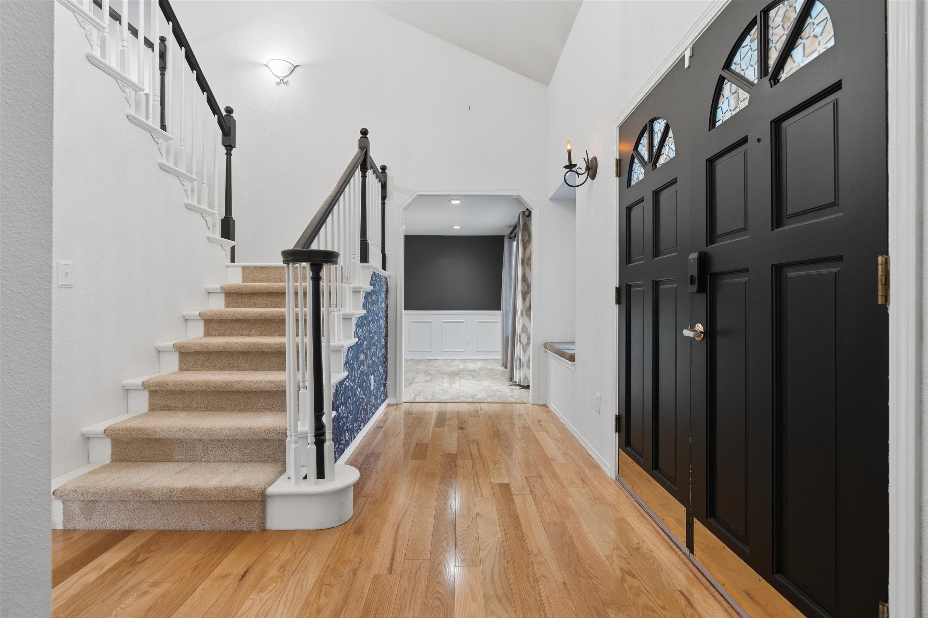 Foyer — Staircase to Upper Level